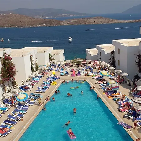 Peda Gumbet Holiday Beach 3* Bodrum