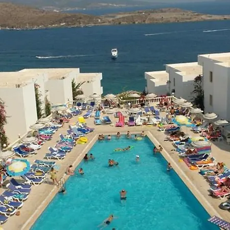 Peda Gumbet Holiday Beach 3*