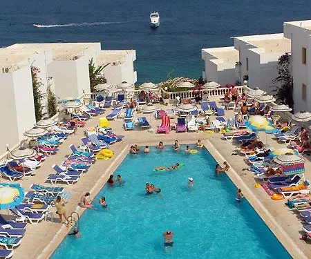 Peda Gumbet Holiday Beach 3*